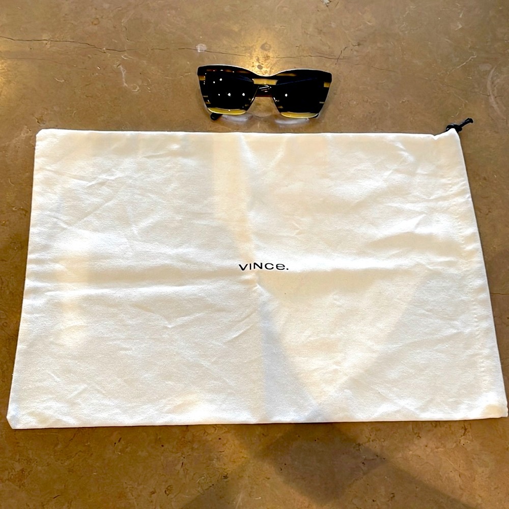 New Large Vince Shoe Bag